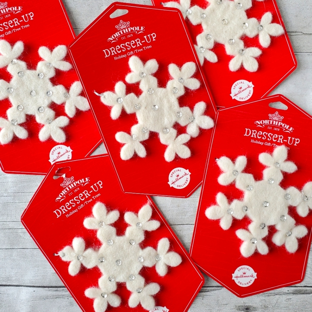 Hallmark (5) Felt Sequin Snowflakes Ornaments Box Gift Toppers Northpole 1820